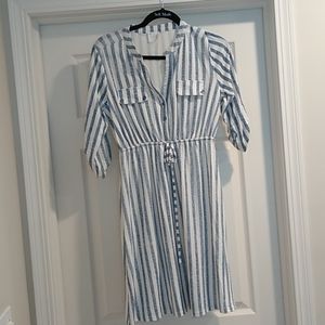 Siren Lily S white/ blue maternity dress